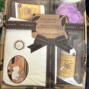 Tuscan Hills Selected Scents French Lavender Spa Bath & Shower Set